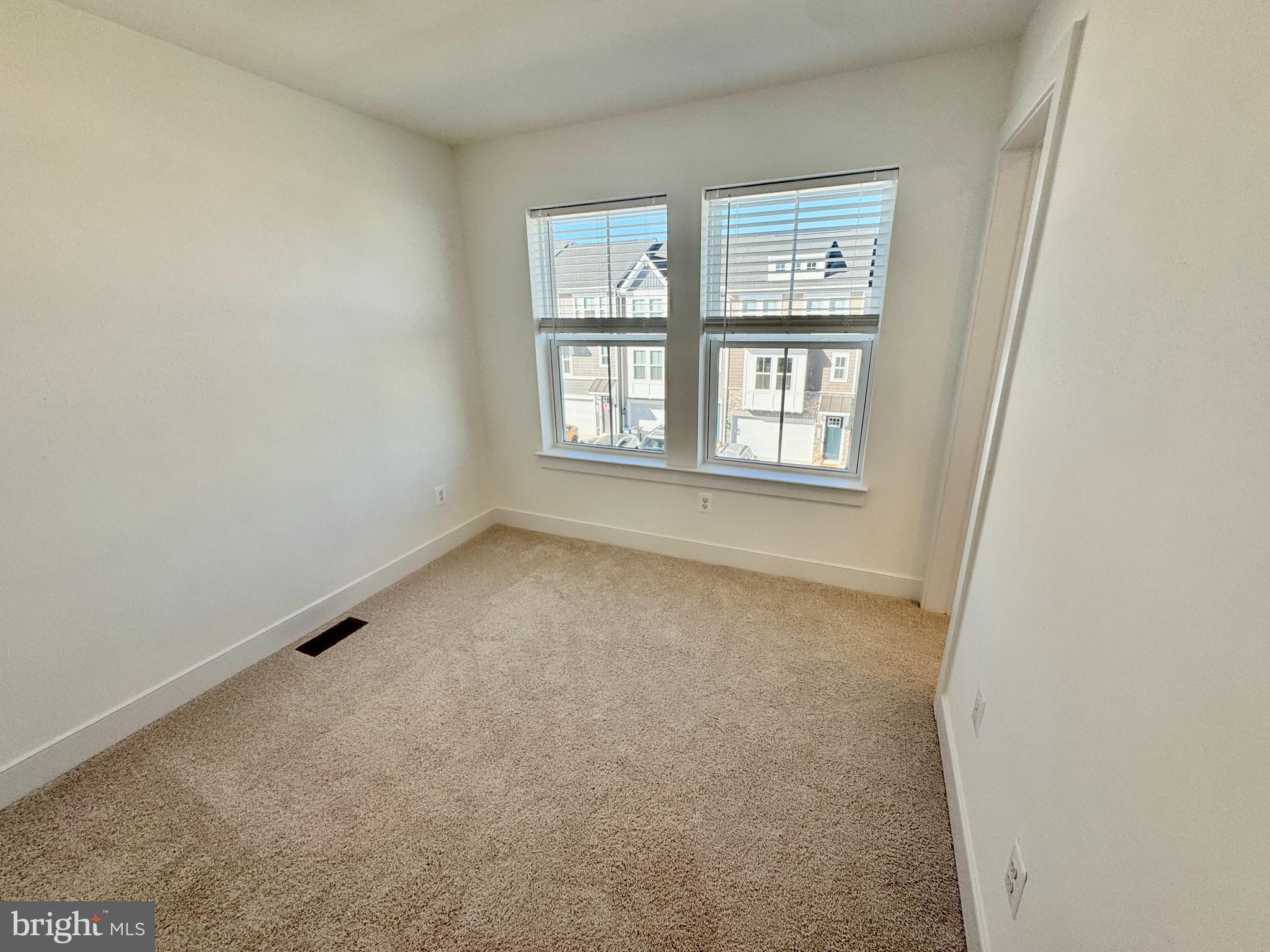 THE GROVE AT JACKSON VILLAGE - Residential Lease