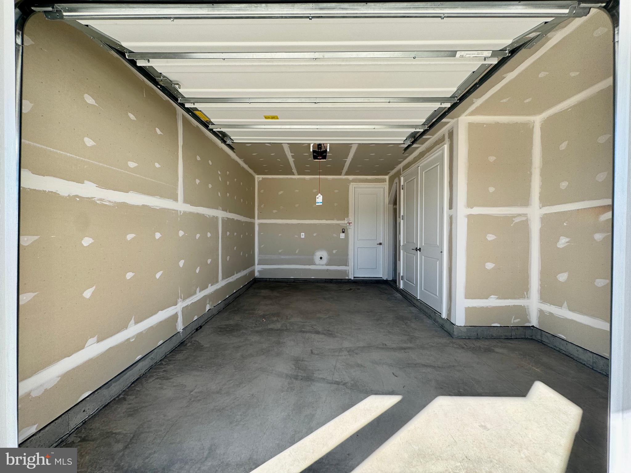 THE GROVE AT JACKSON VILLAGE - Residential Lease