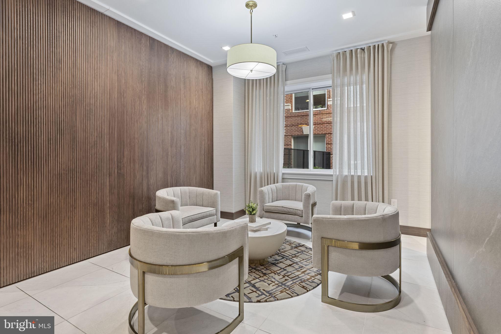 OLD TOWN NORTH - Residential