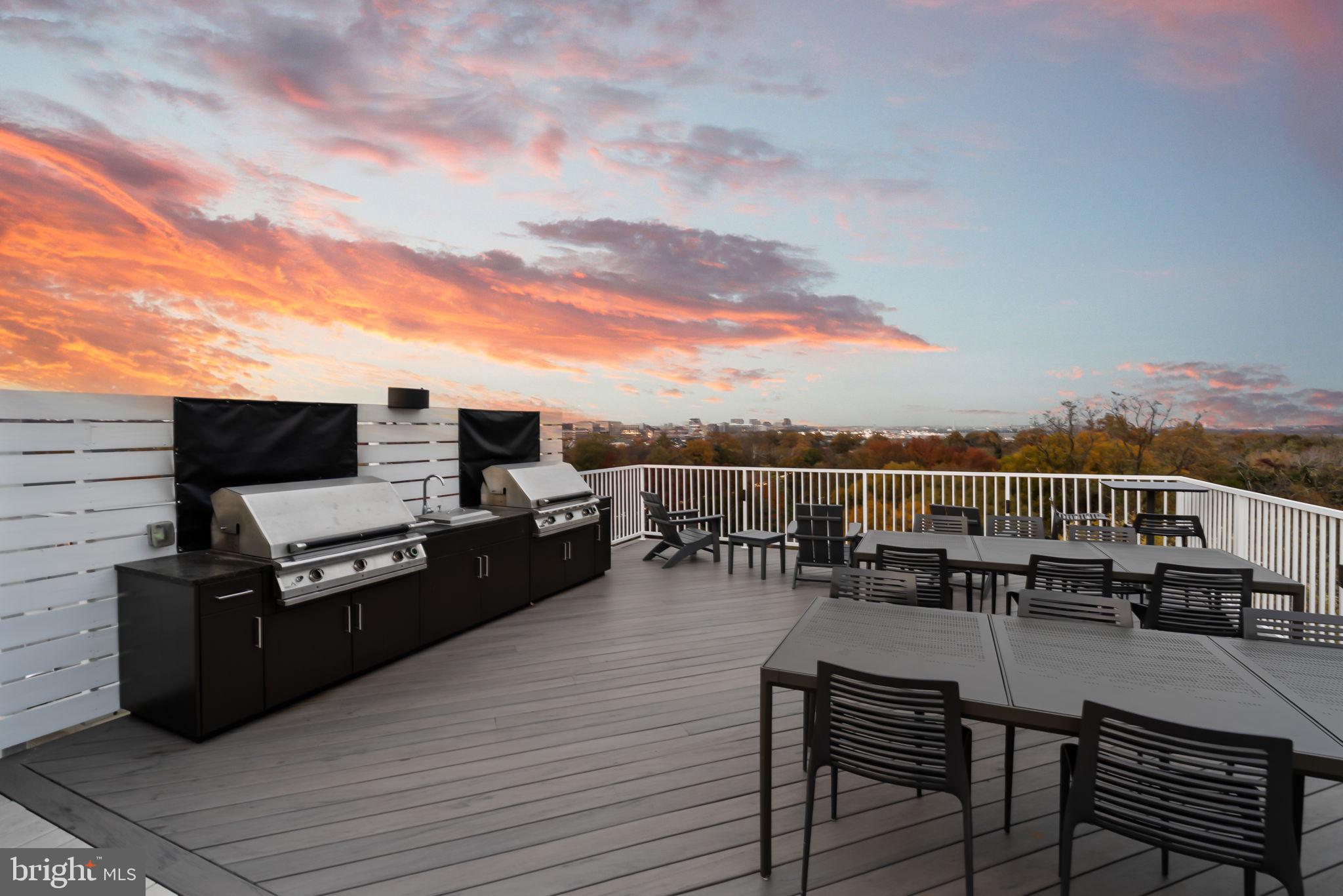 OLD TOWN NORTH - Residential