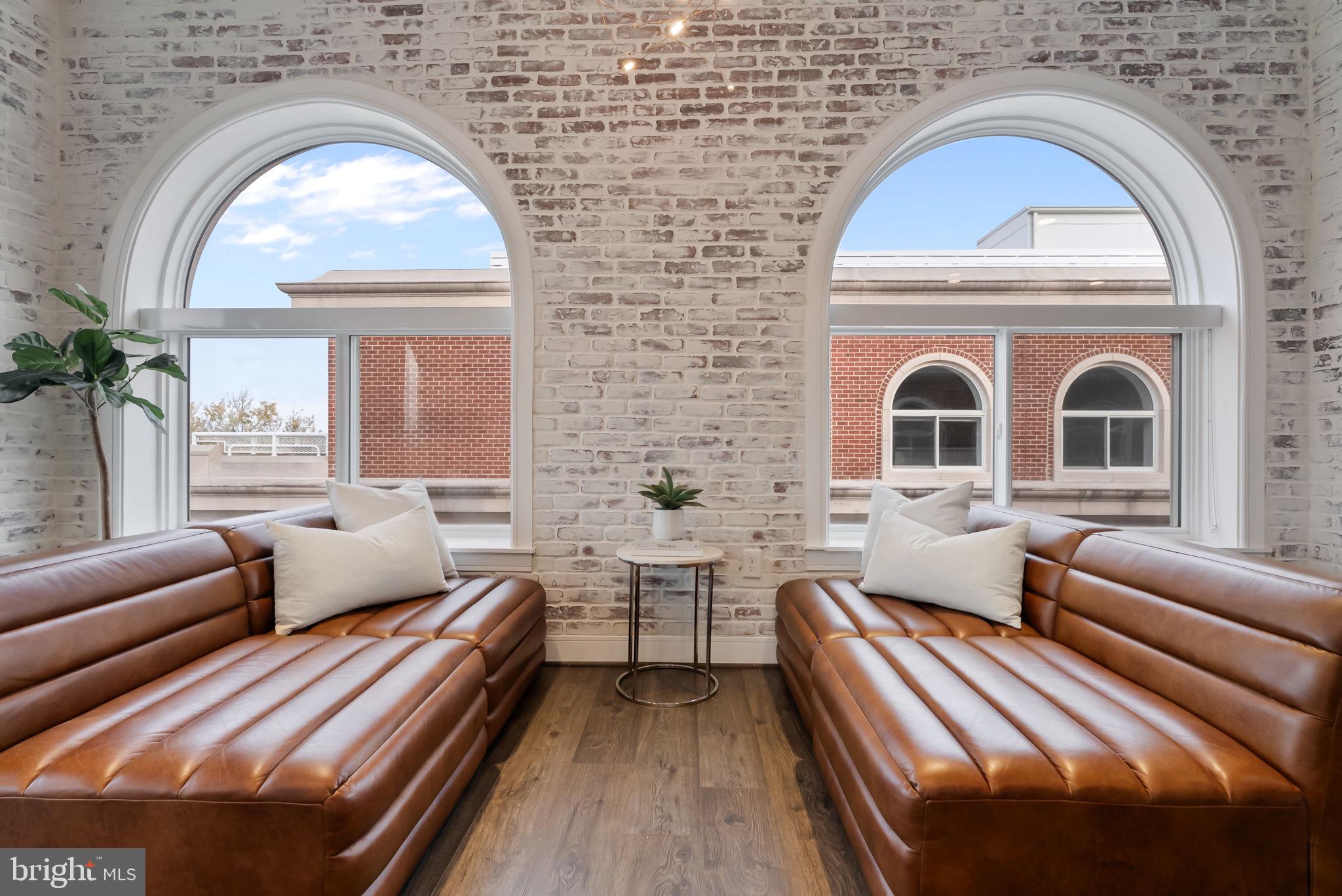 OLD TOWN NORTH - Residential