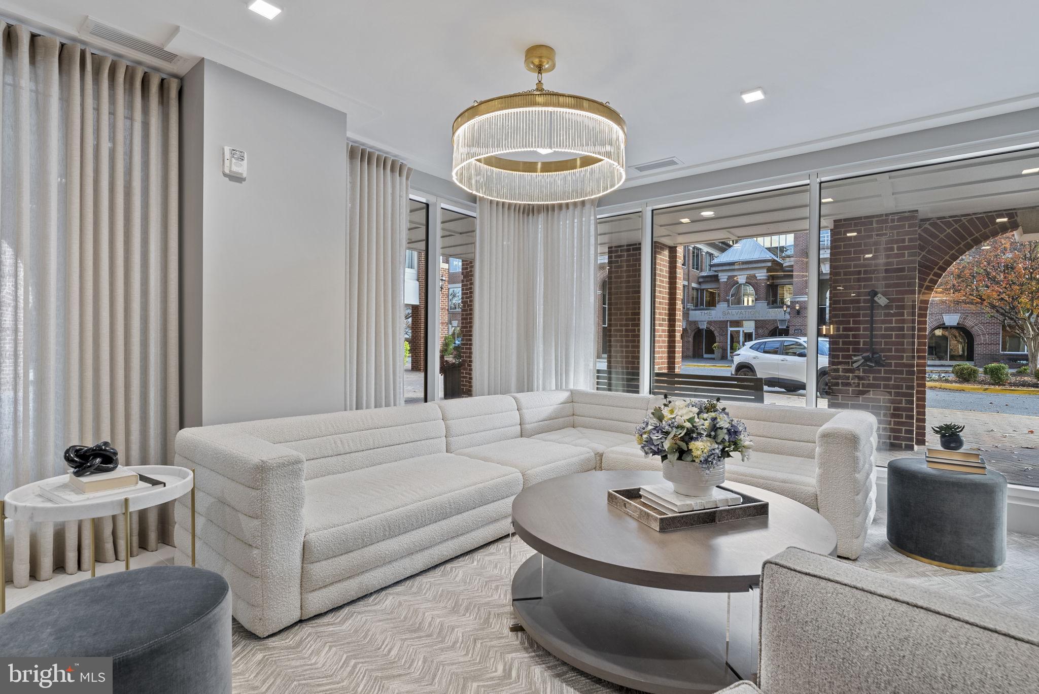 OLD TOWN NORTH - Residential