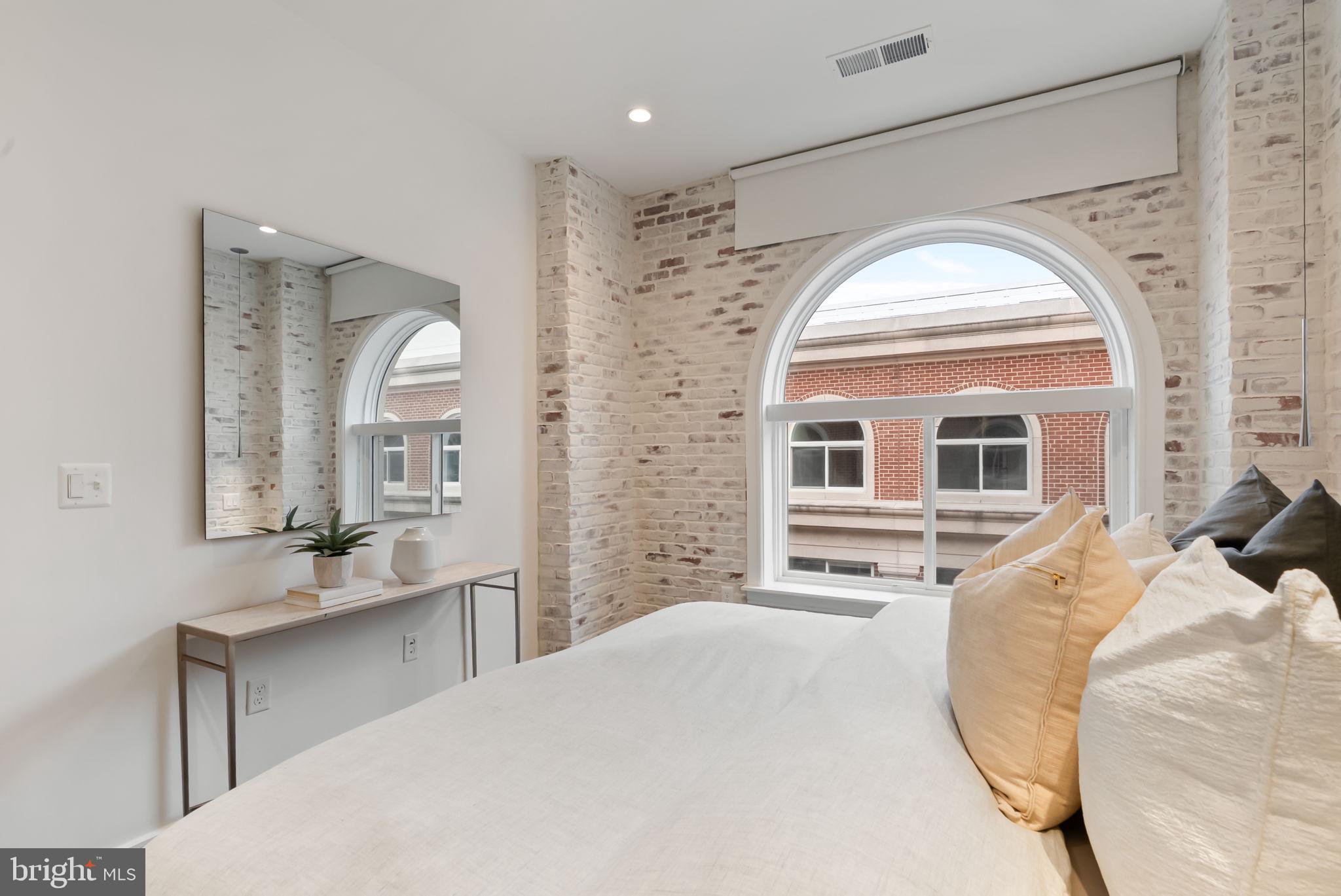 OLD TOWN NORTH - Residential