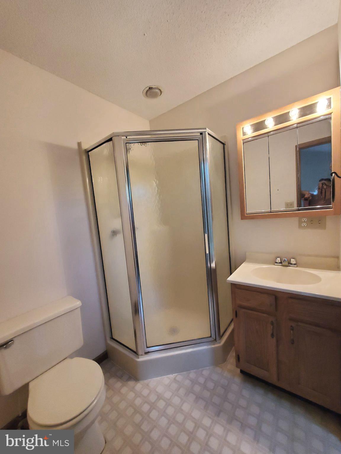 THE WOODS - Residential Lease