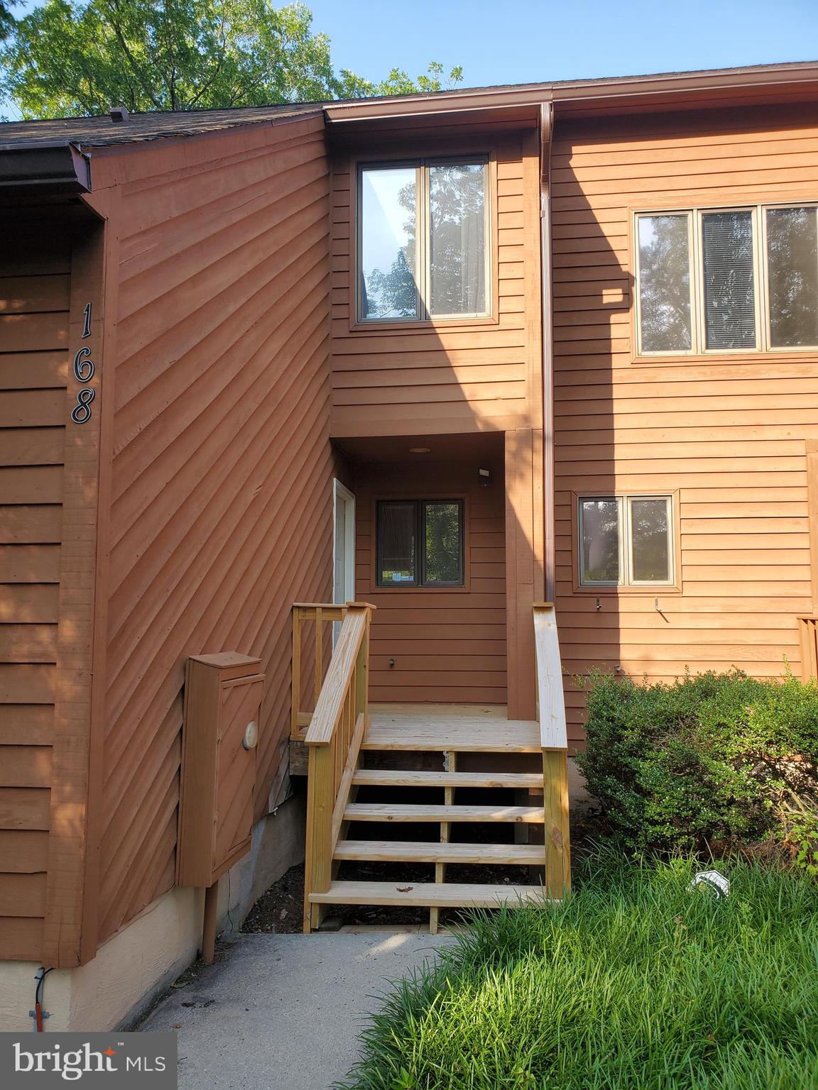 THE WOODS - Residential Lease