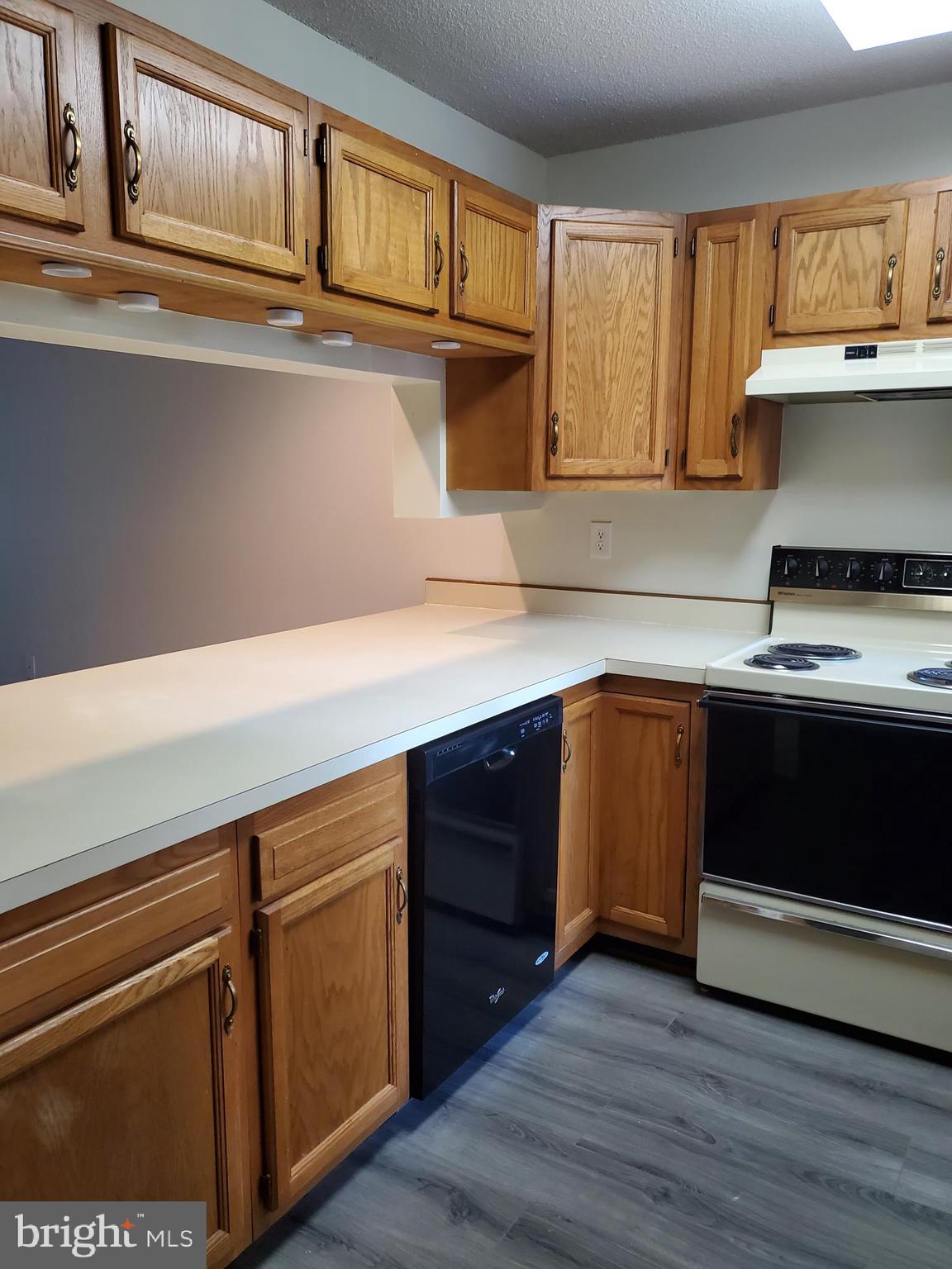 THE WOODS - Residential Lease