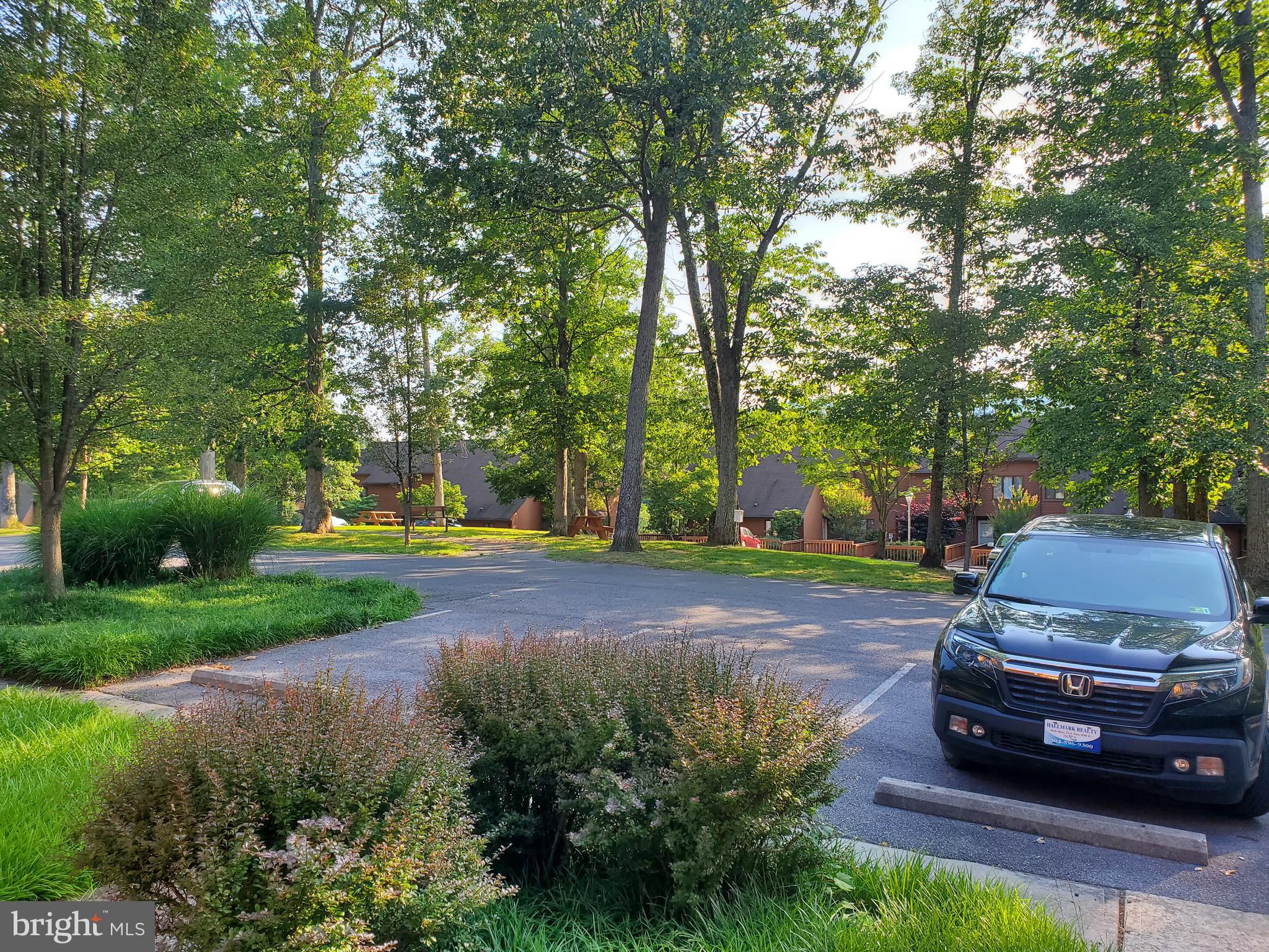 THE WOODS - Residential Lease