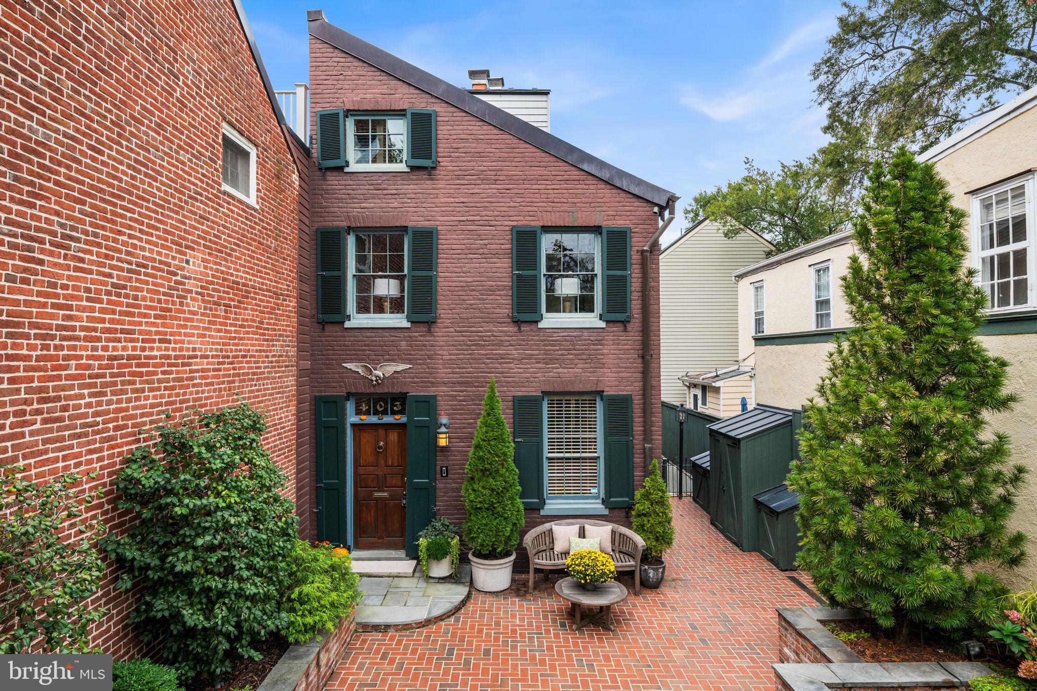 403 S FAIRFAX STREET