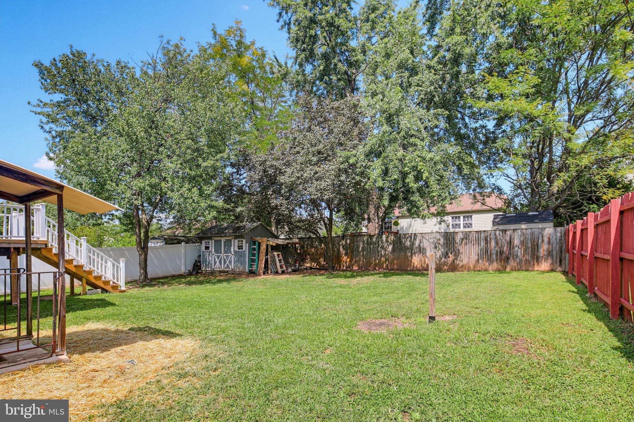 1424 BOULDER LANE
