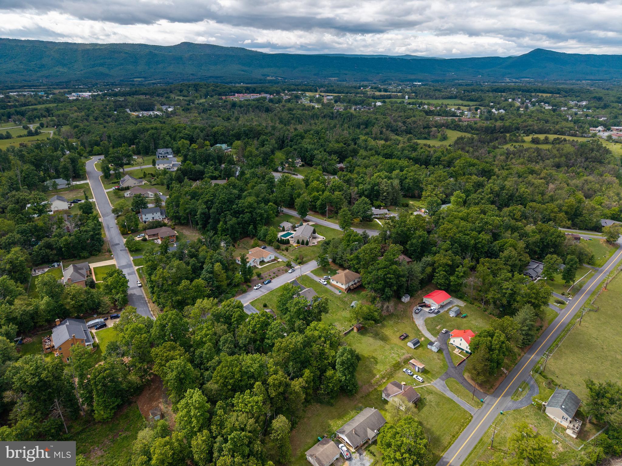 FOREST HILLS - Residential