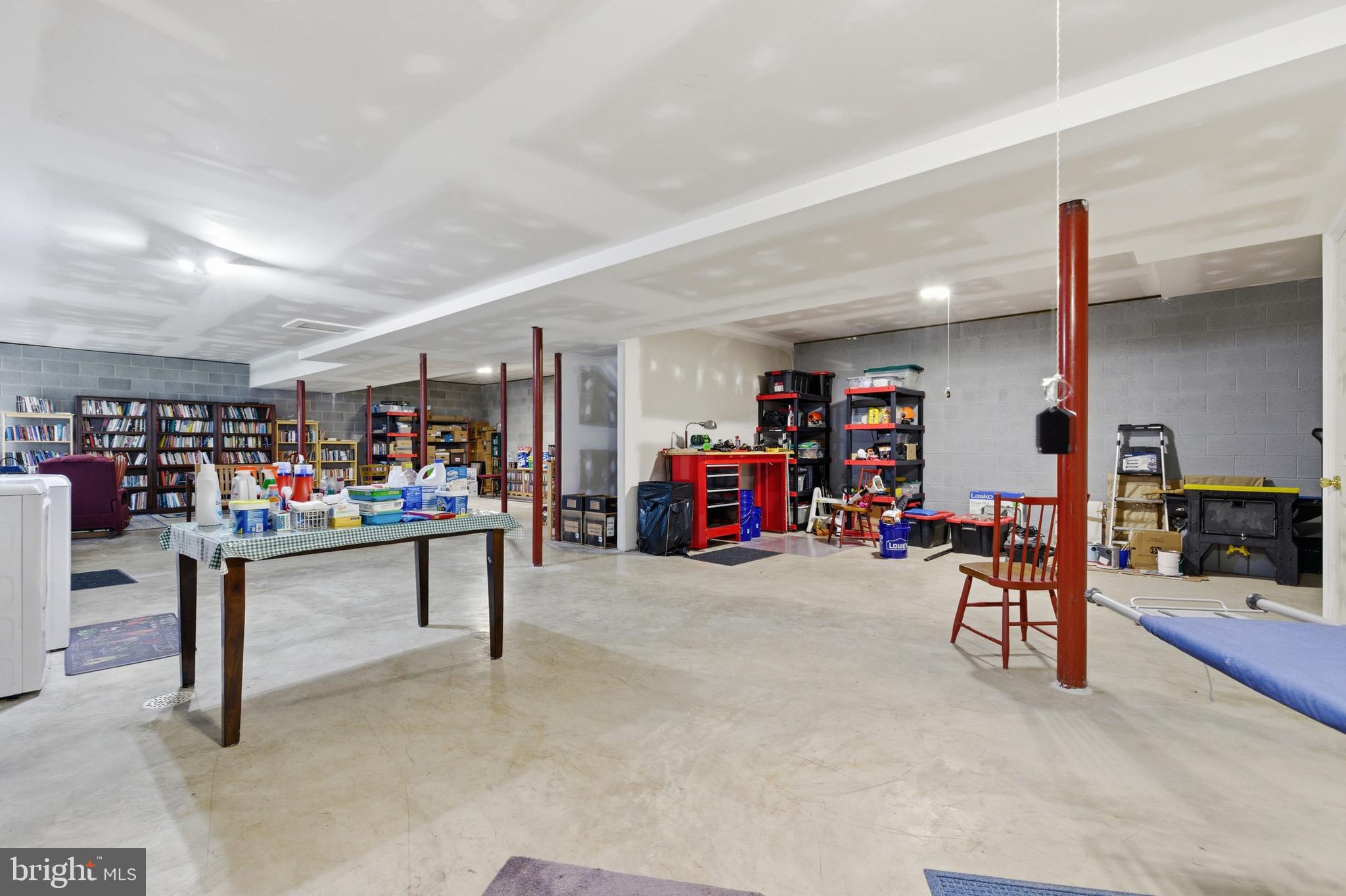 FOREST HILLS - Residential