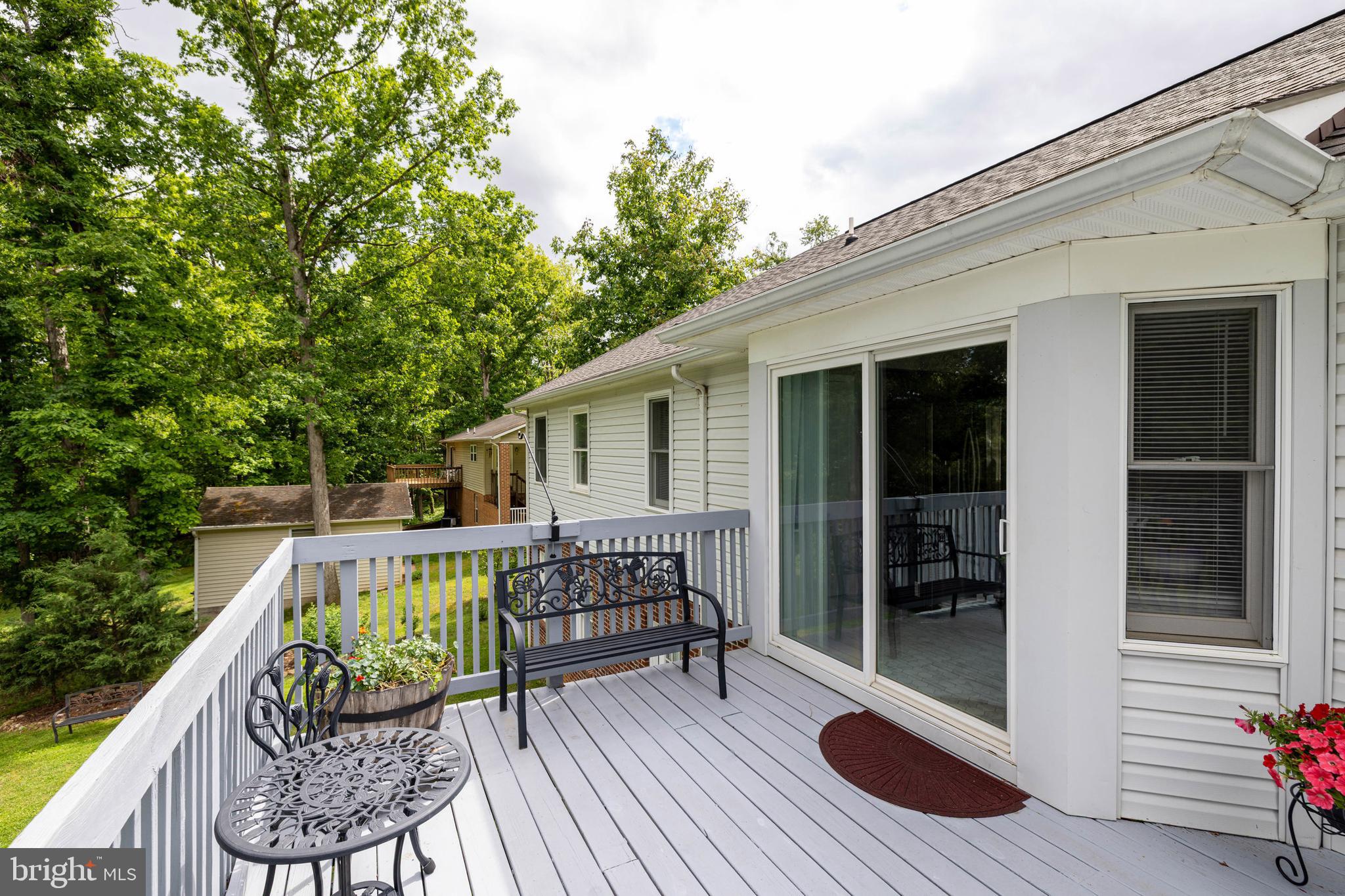 FOREST HILLS - Residential