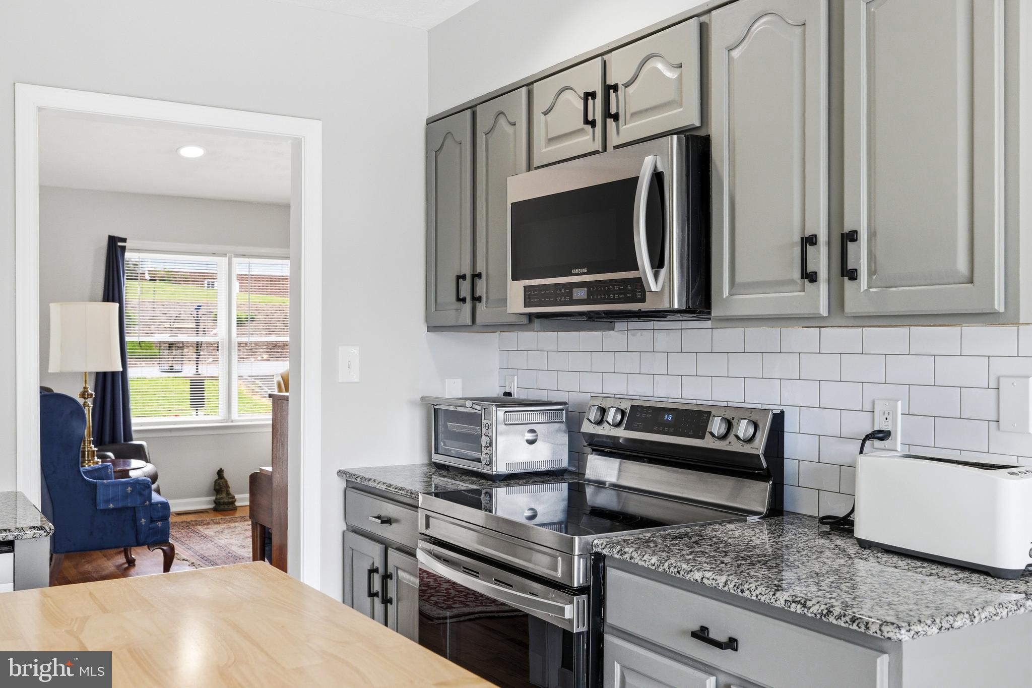 FOREST HILLS - Residential