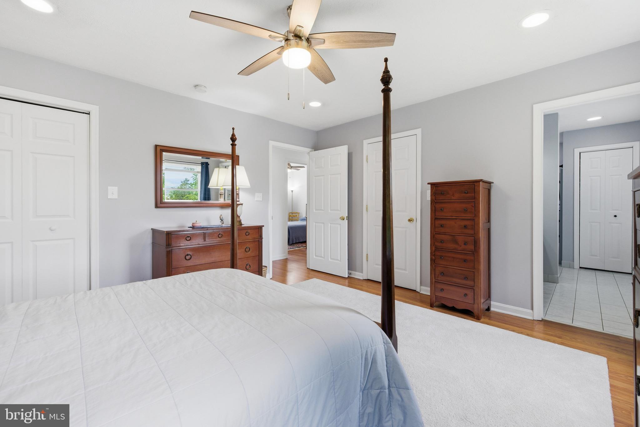 FOREST HILLS - Residential