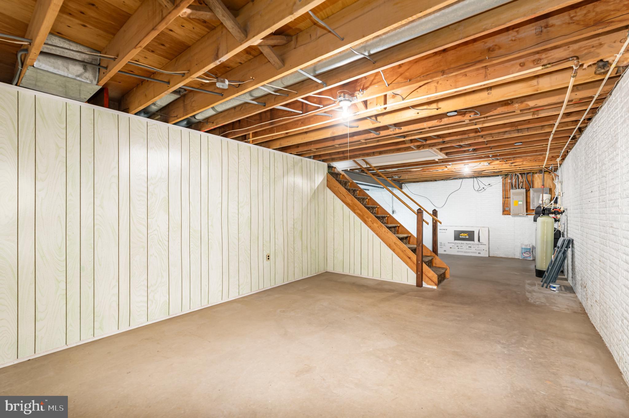 WOOD GLEN FARMS - Residential