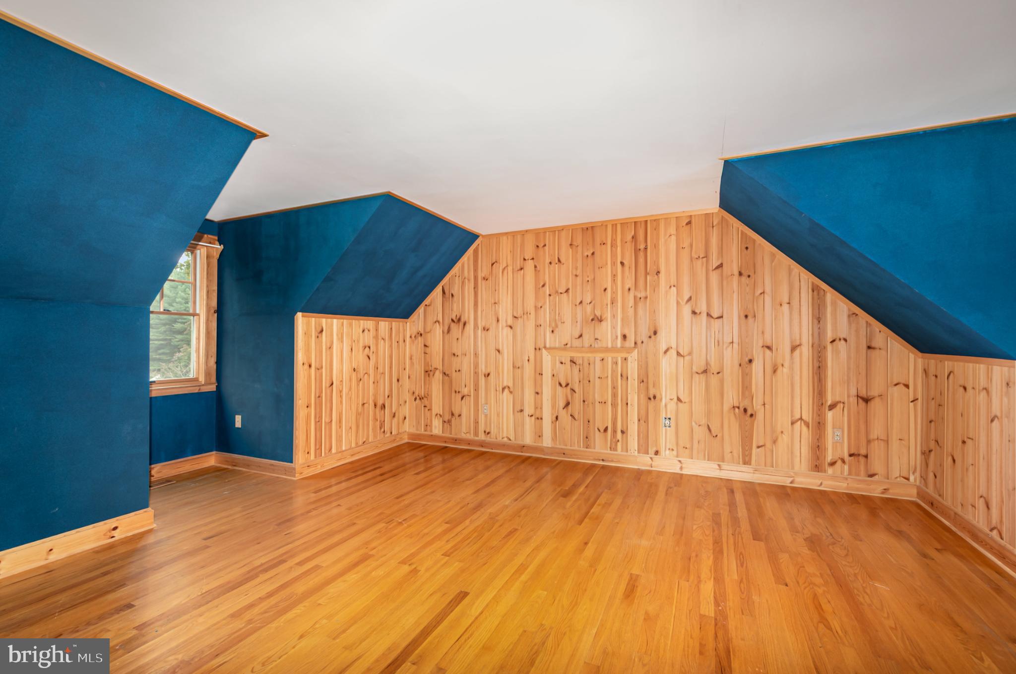 WOOD GLEN FARMS - Residential