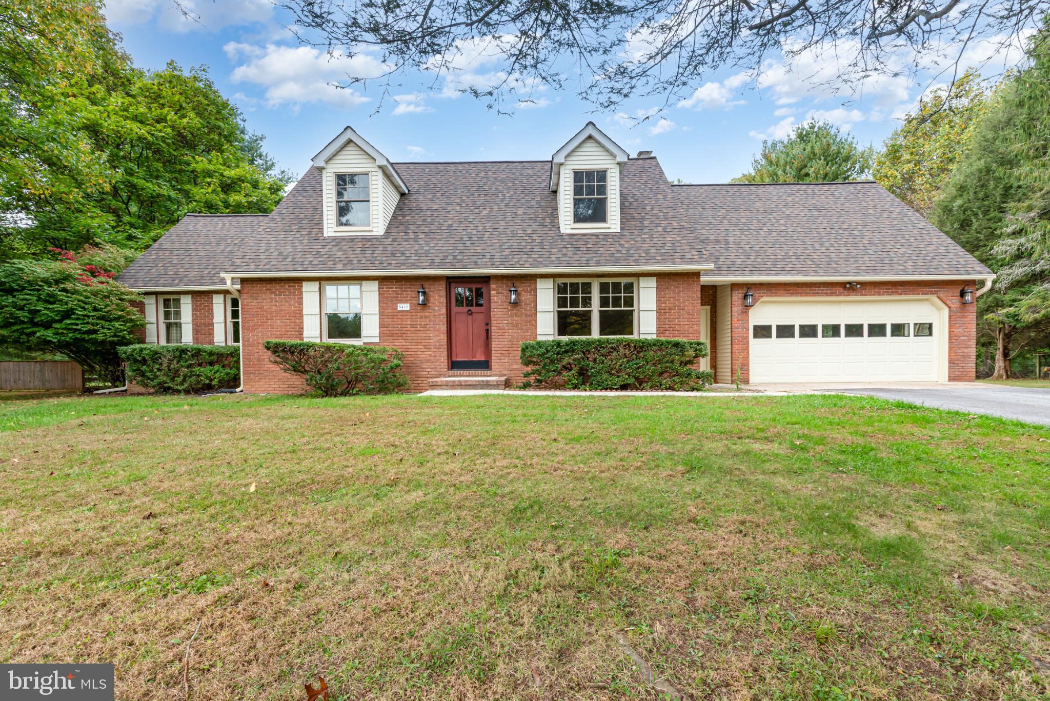 WOOD GLEN FARMS - Residential