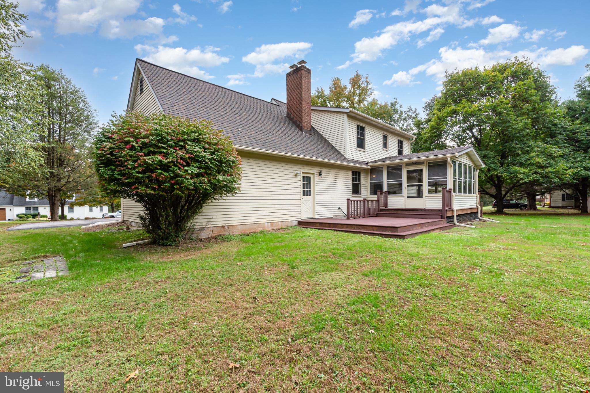 WOOD GLEN FARMS - Residential