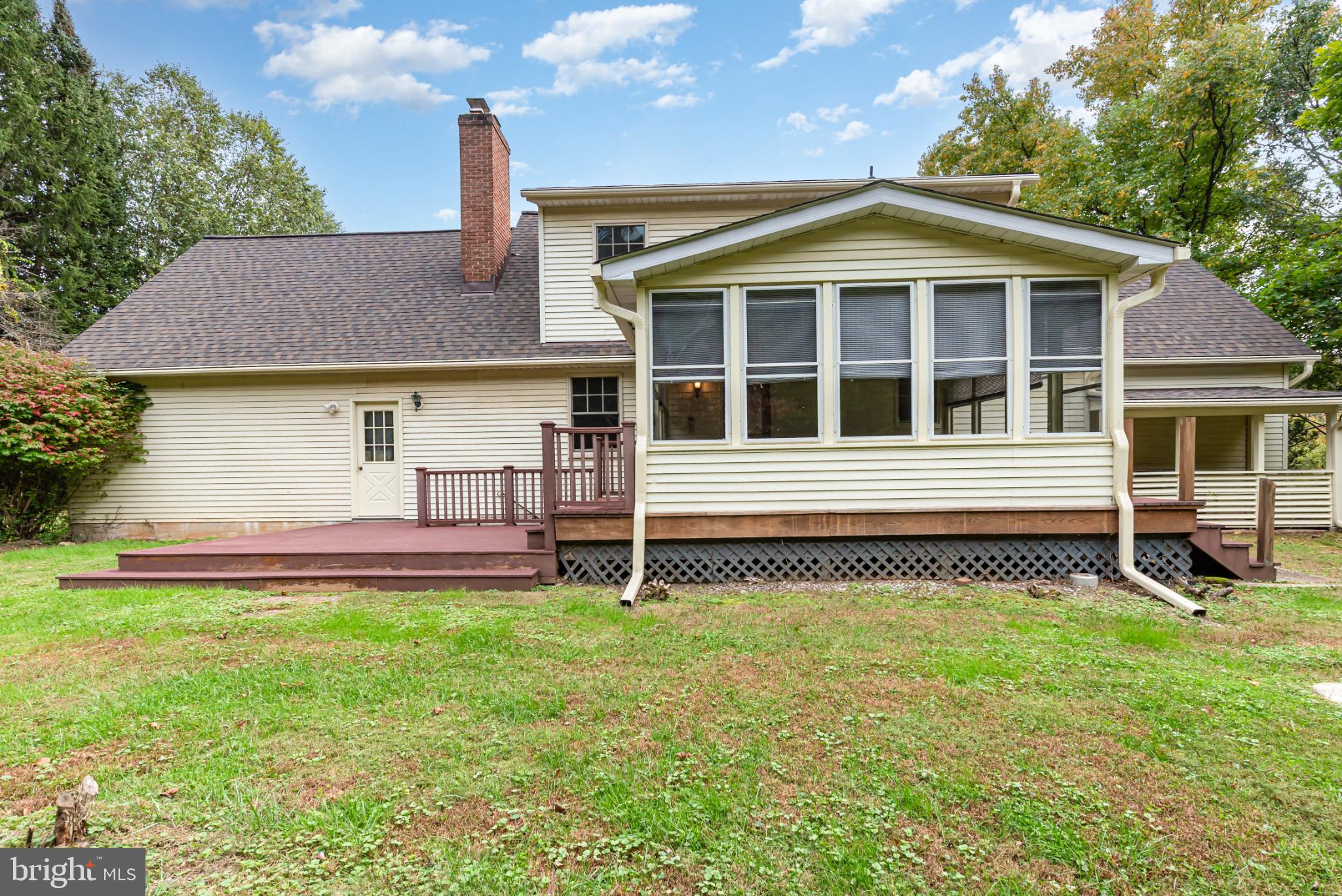 WOOD GLEN FARMS - Residential