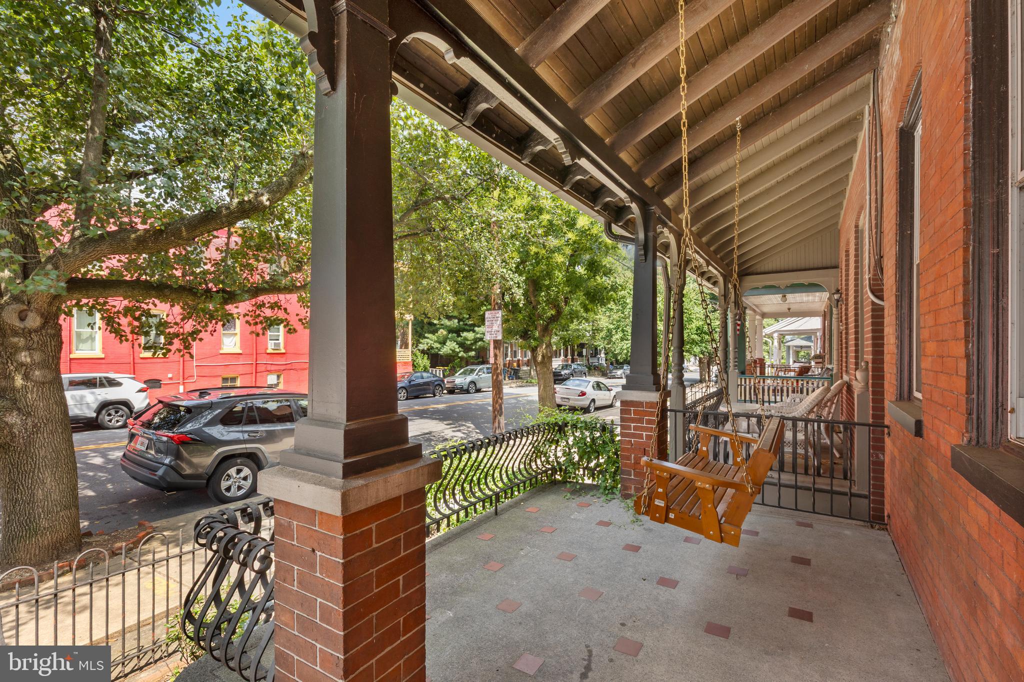 703 N SHIPPEN STREET