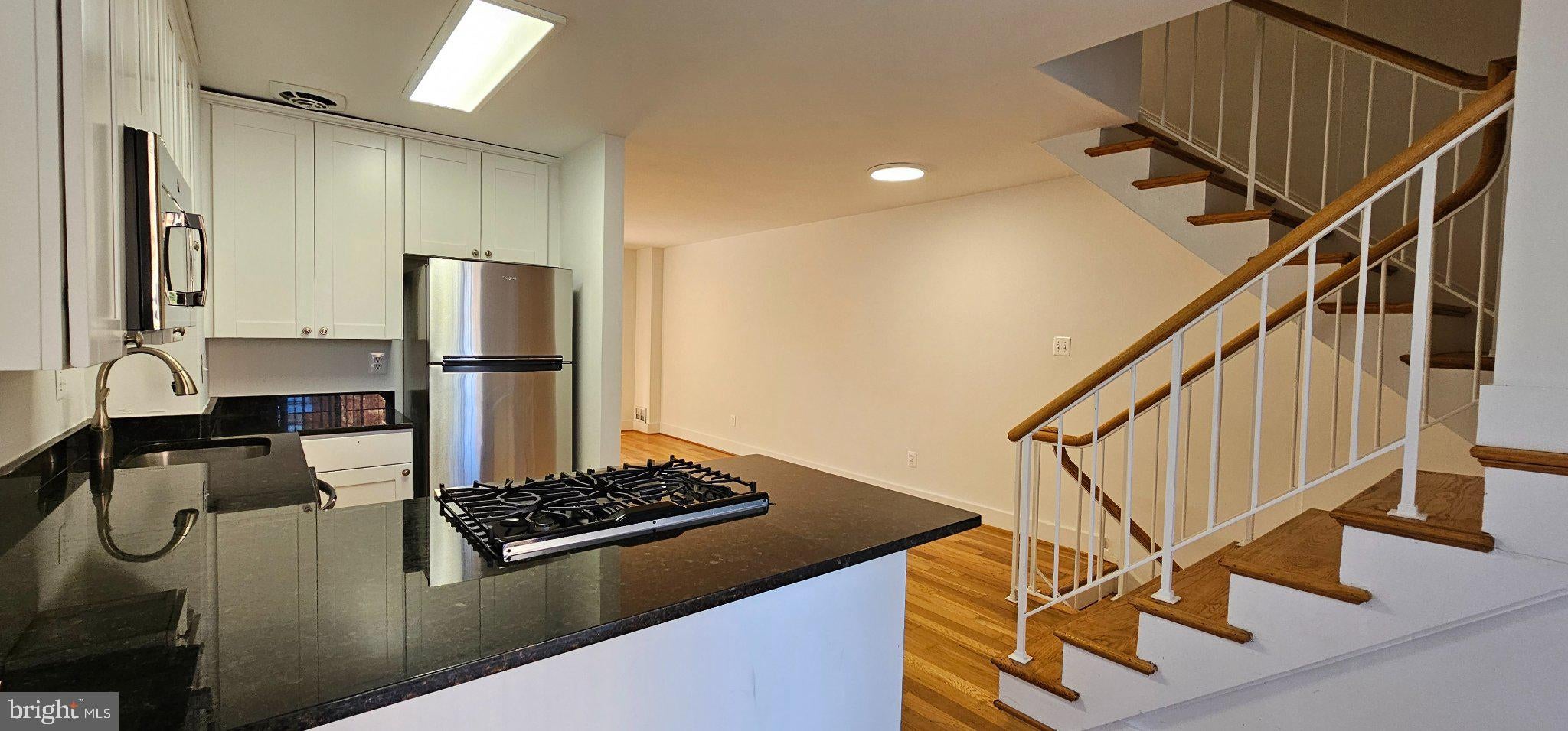 861 3RD STREET SW 106