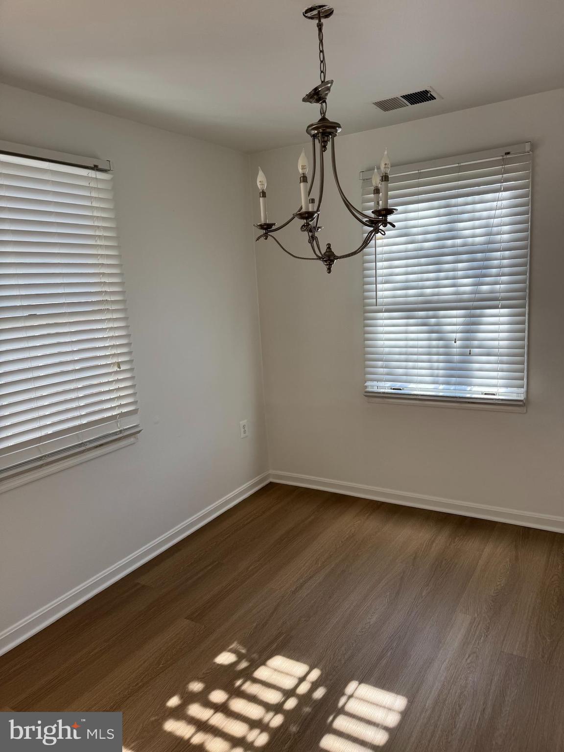 VILLAS AT COUNTRYSIDE - Residential Lease