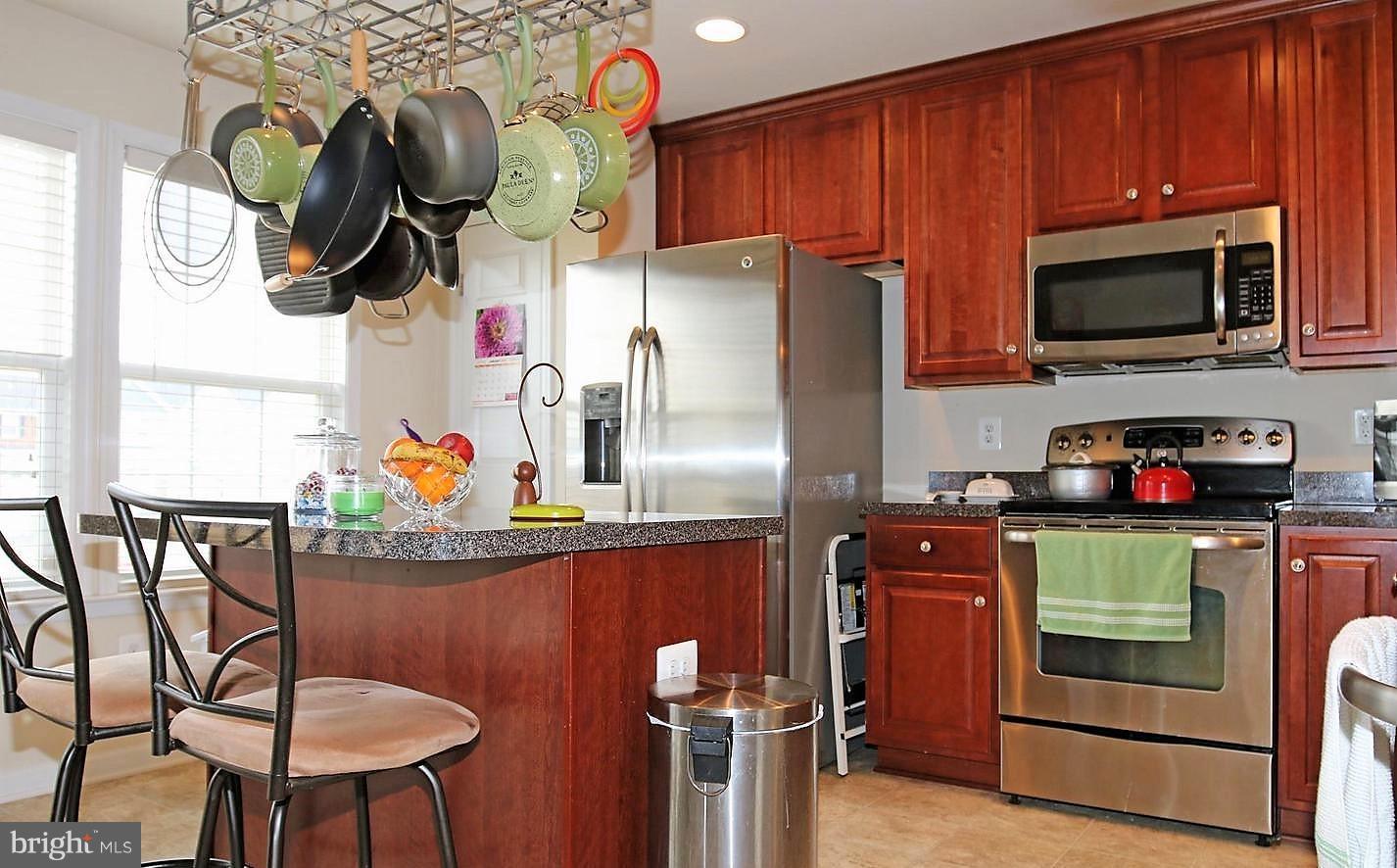 LAKELAND PLACE - Residential Lease