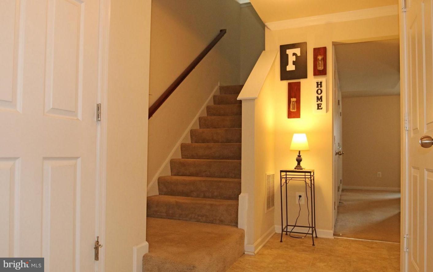 LAKELAND PLACE - Residential Lease