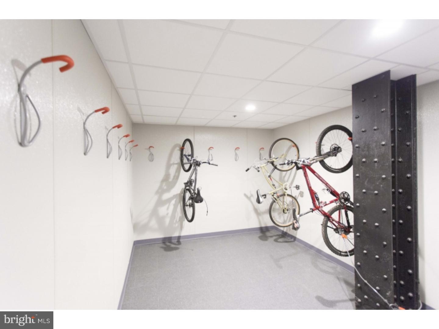 1600-3 WALNUT STREET 803