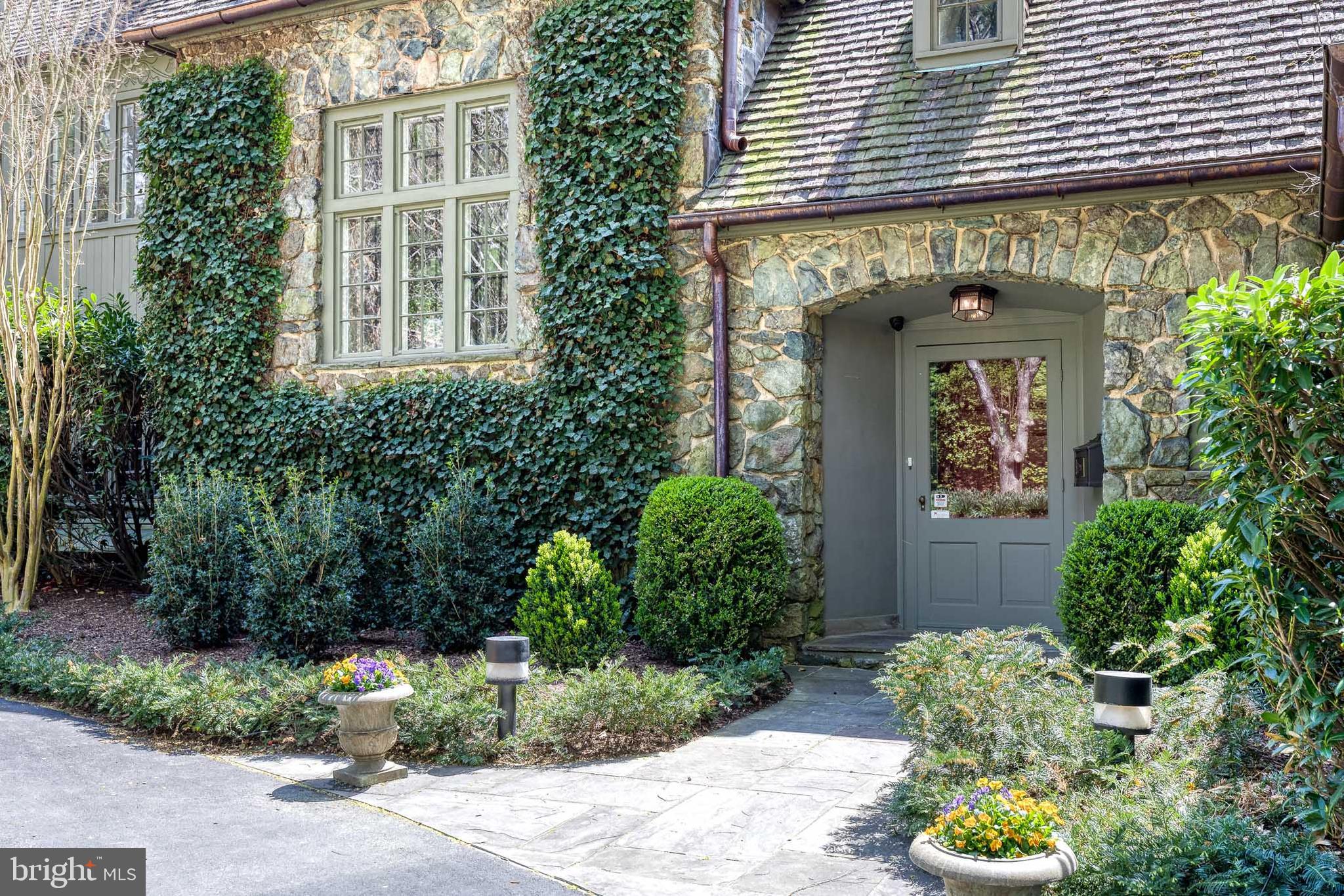 HOMELAND HISTORIC DISTRICT - Residential