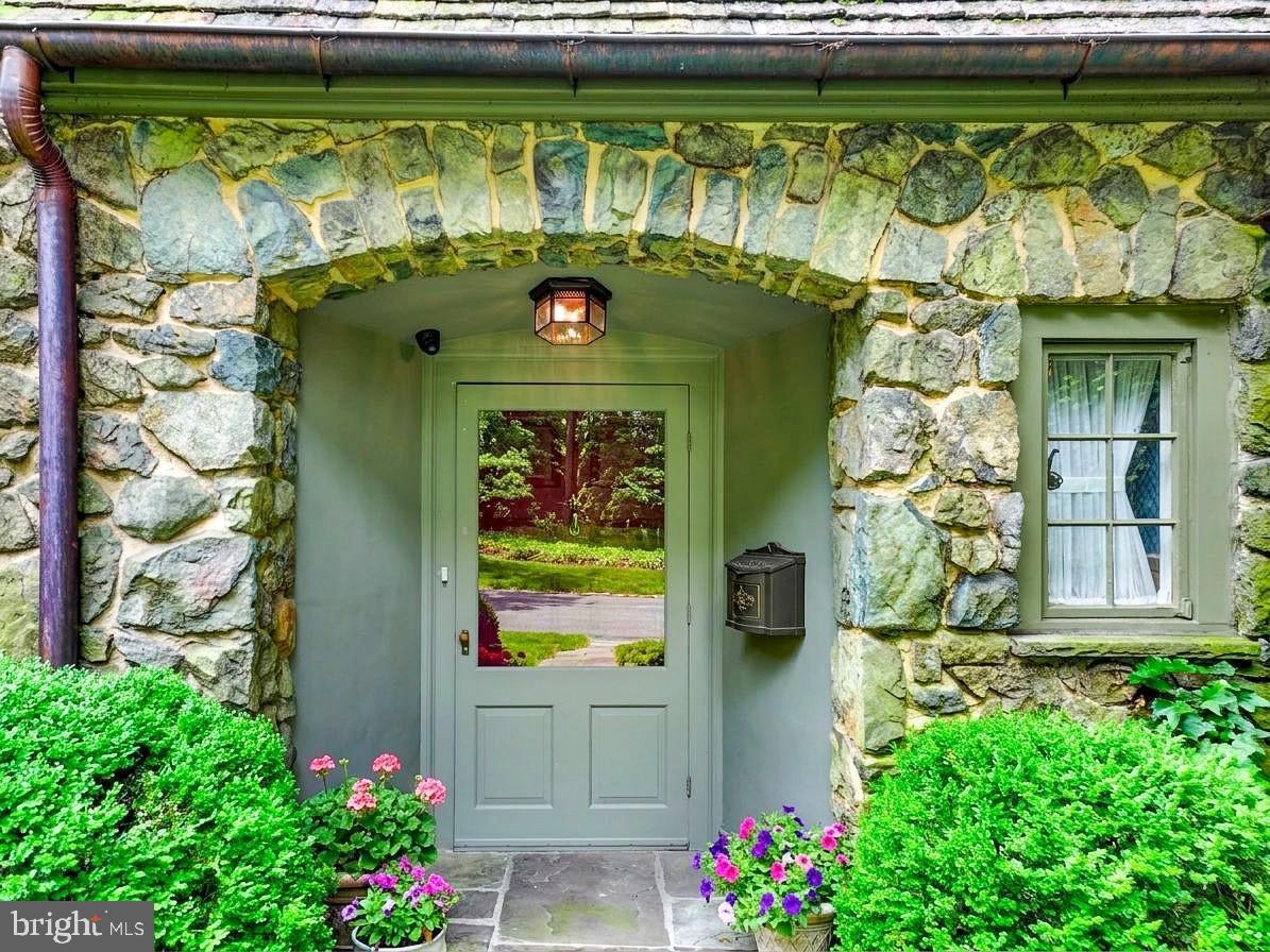 HOMELAND HISTORIC DISTRICT - Residential