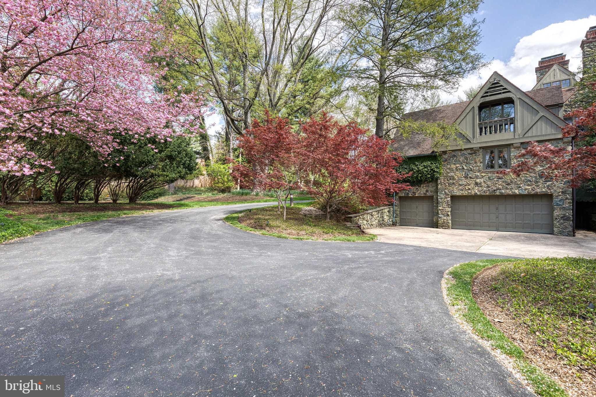 HOMELAND HISTORIC DISTRICT - Residential