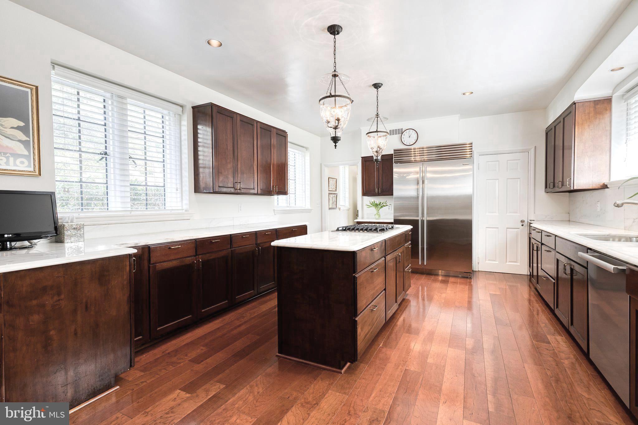 HOMELAND HISTORIC DISTRICT - Residential