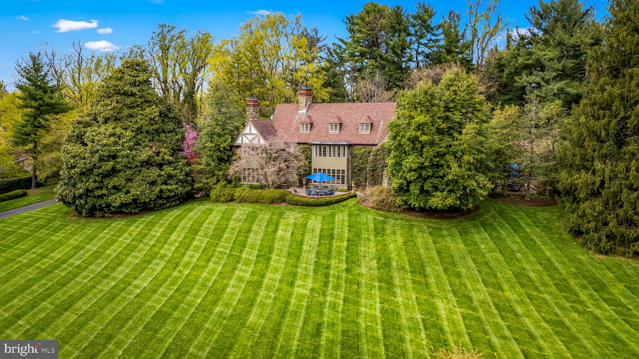 102 COTSWOLD ROAD