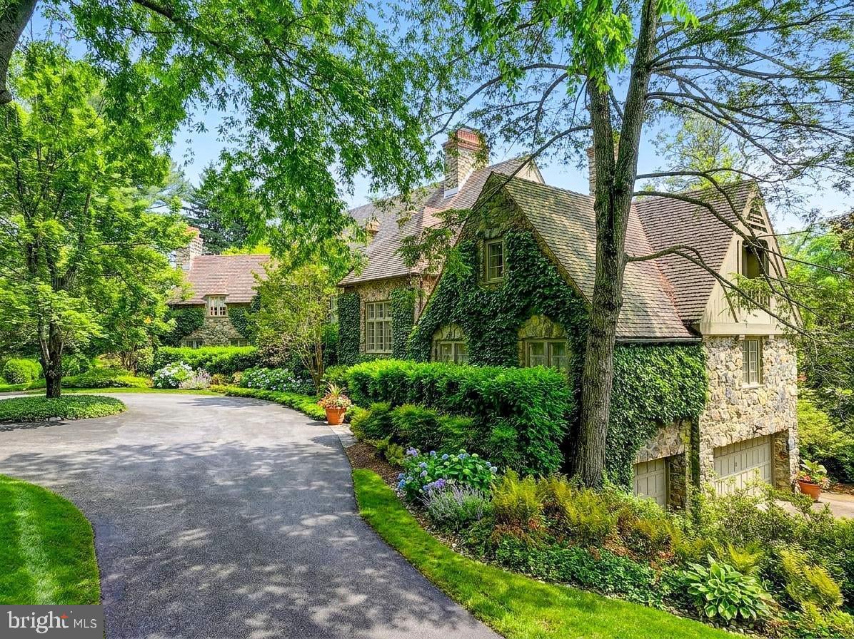 HOMELAND HISTORIC DISTRICT - Residential