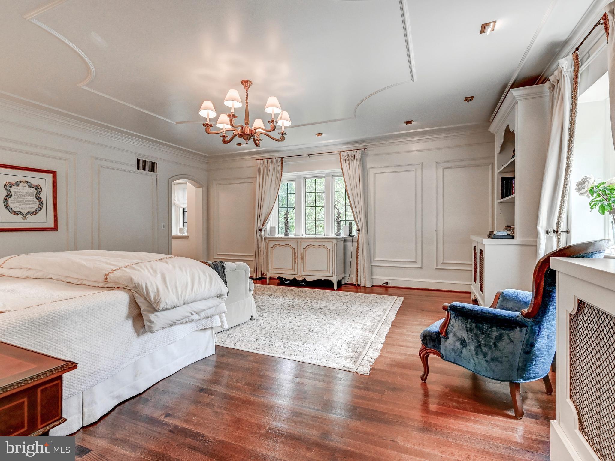 HOMELAND HISTORIC DISTRICT - Residential