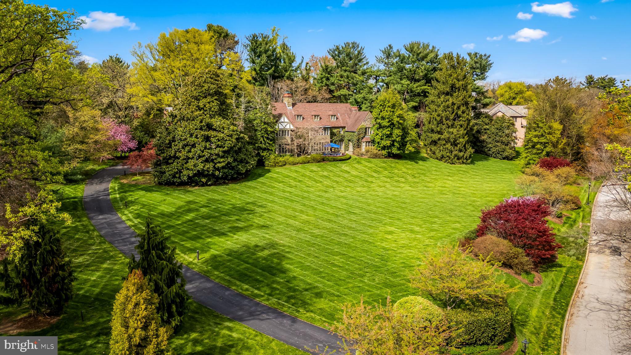 102 COTSWOLD ROAD