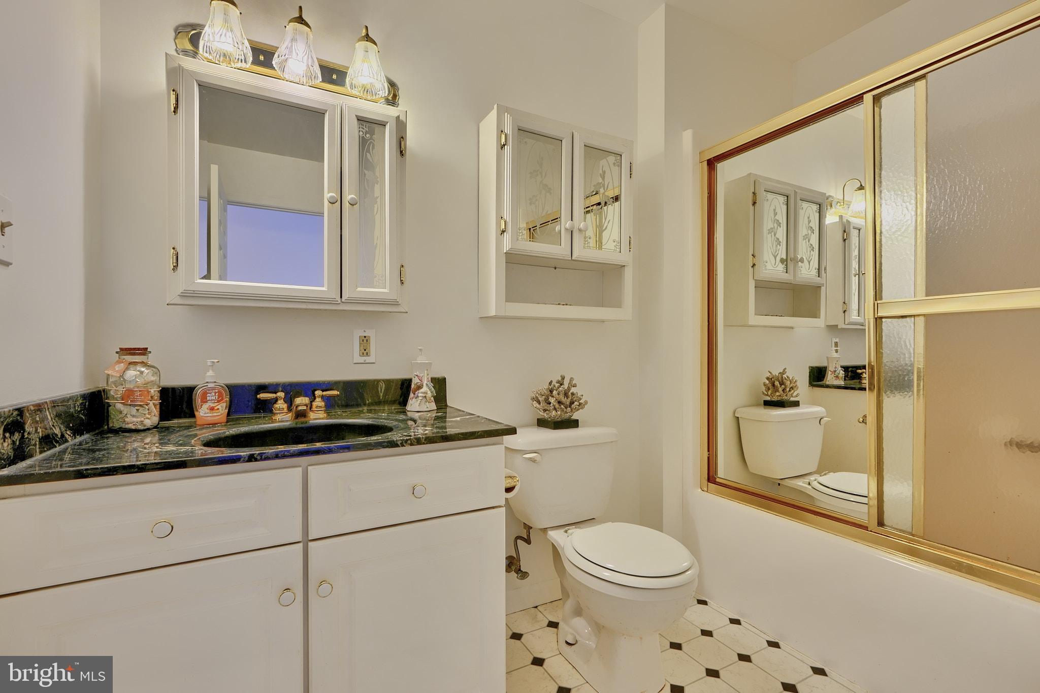 CHESAPEAKE TERRACE - Residential