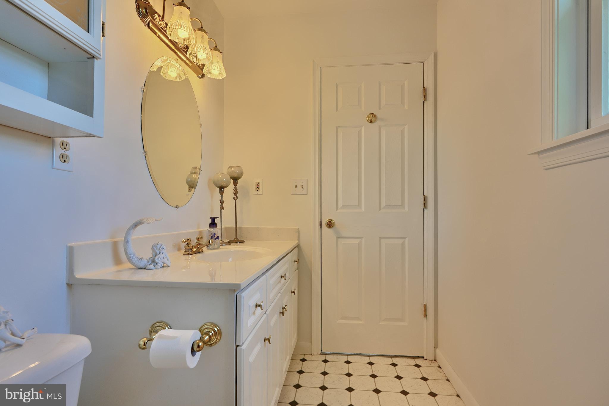 CHESAPEAKE TERRACE - Residential