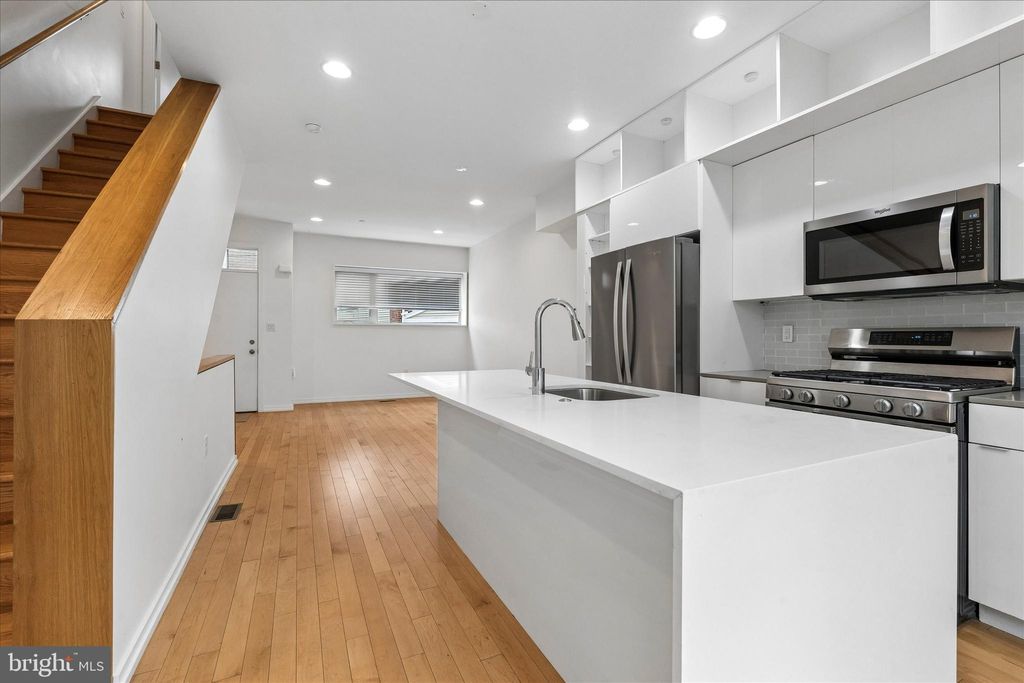 Photo of 936 N Leithgow Street, PHILADELPHIA, PA 19123 (MLS # PAPH2603496)