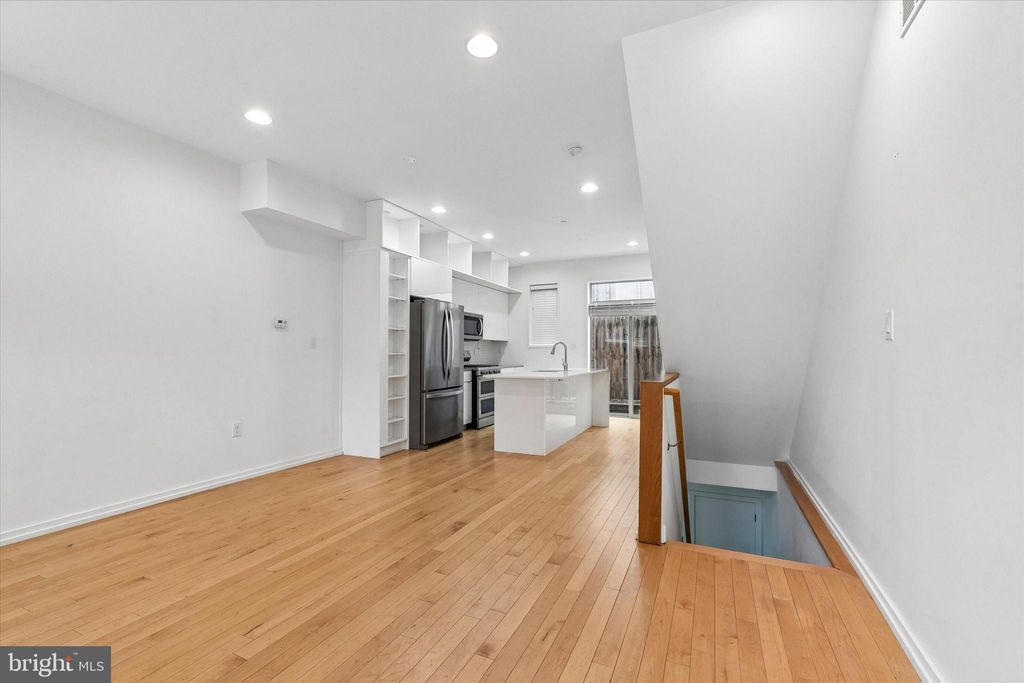 Photo of 936 N Leithgow Street, PHILADELPHIA, PA 19123 (MLS # PAPH2603496)
