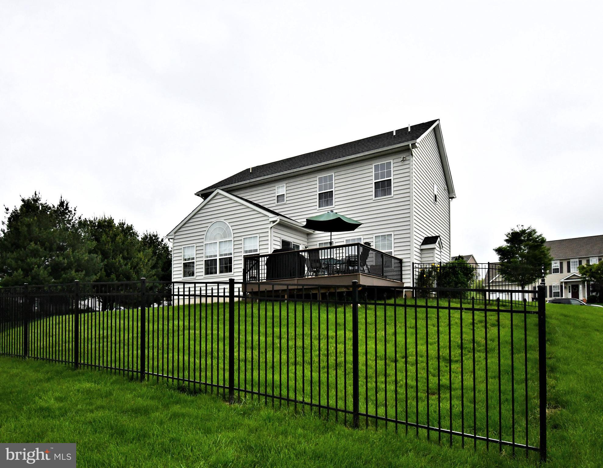 HIGH MEADOW - Residential