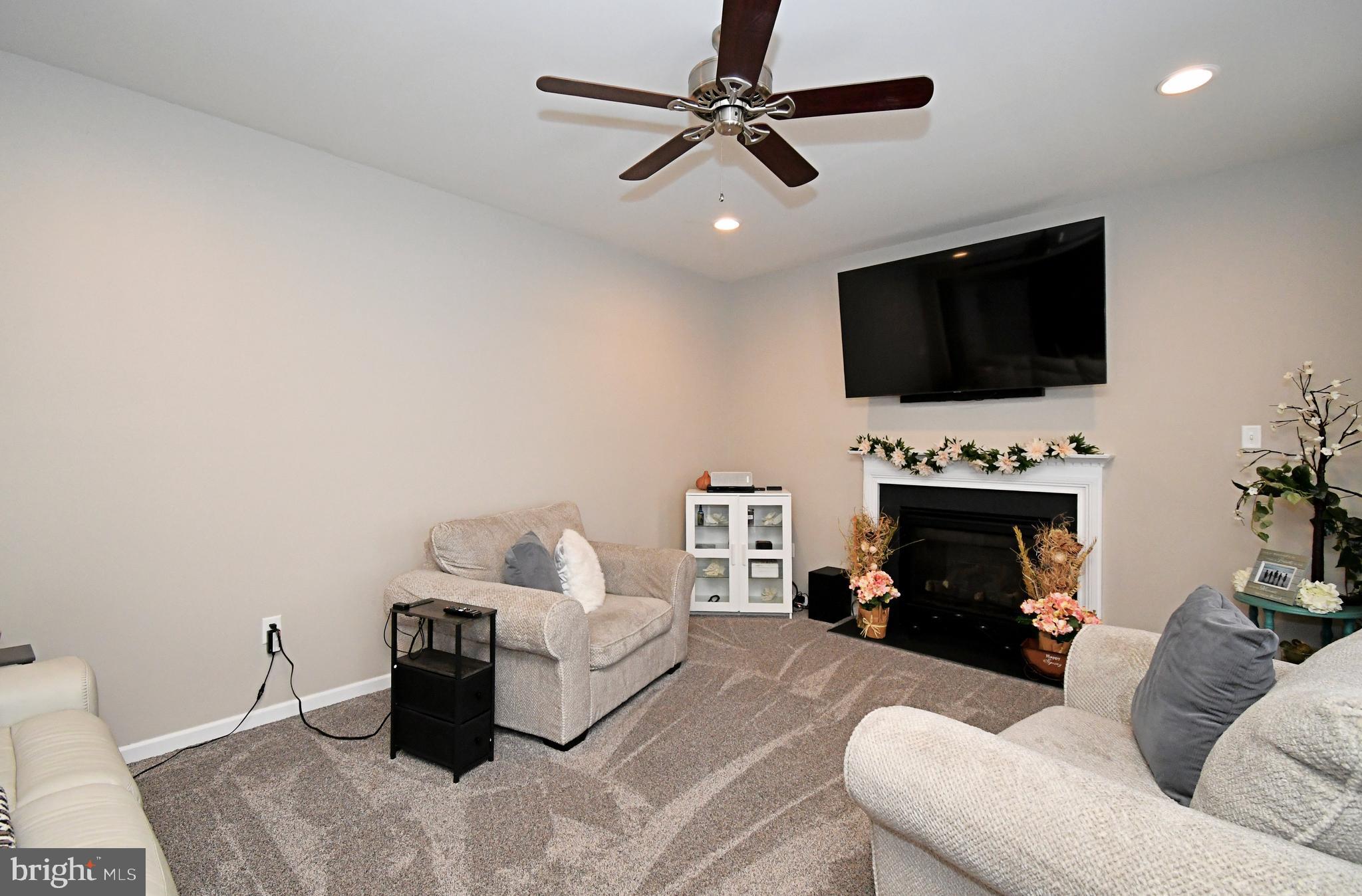 HIGH MEADOW - Residential