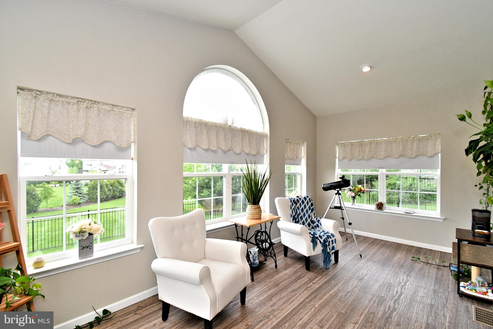 HIGH MEADOW - Residential