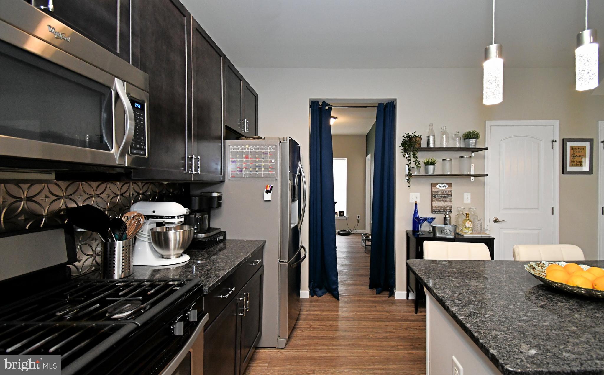 HIGH MEADOW - Residential