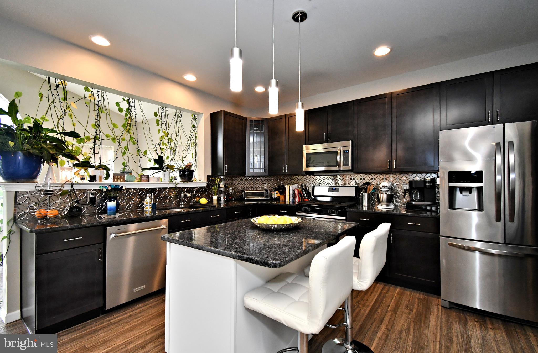 HIGH MEADOW - Residential