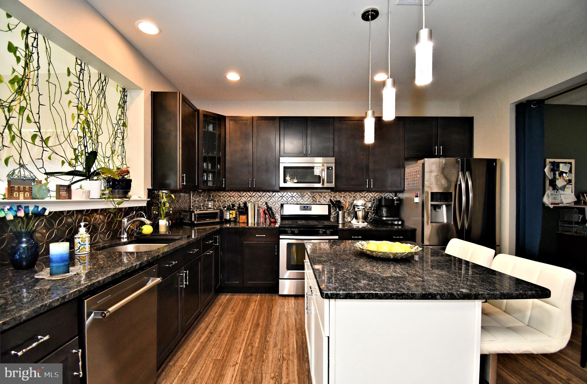 HIGH MEADOW - Residential