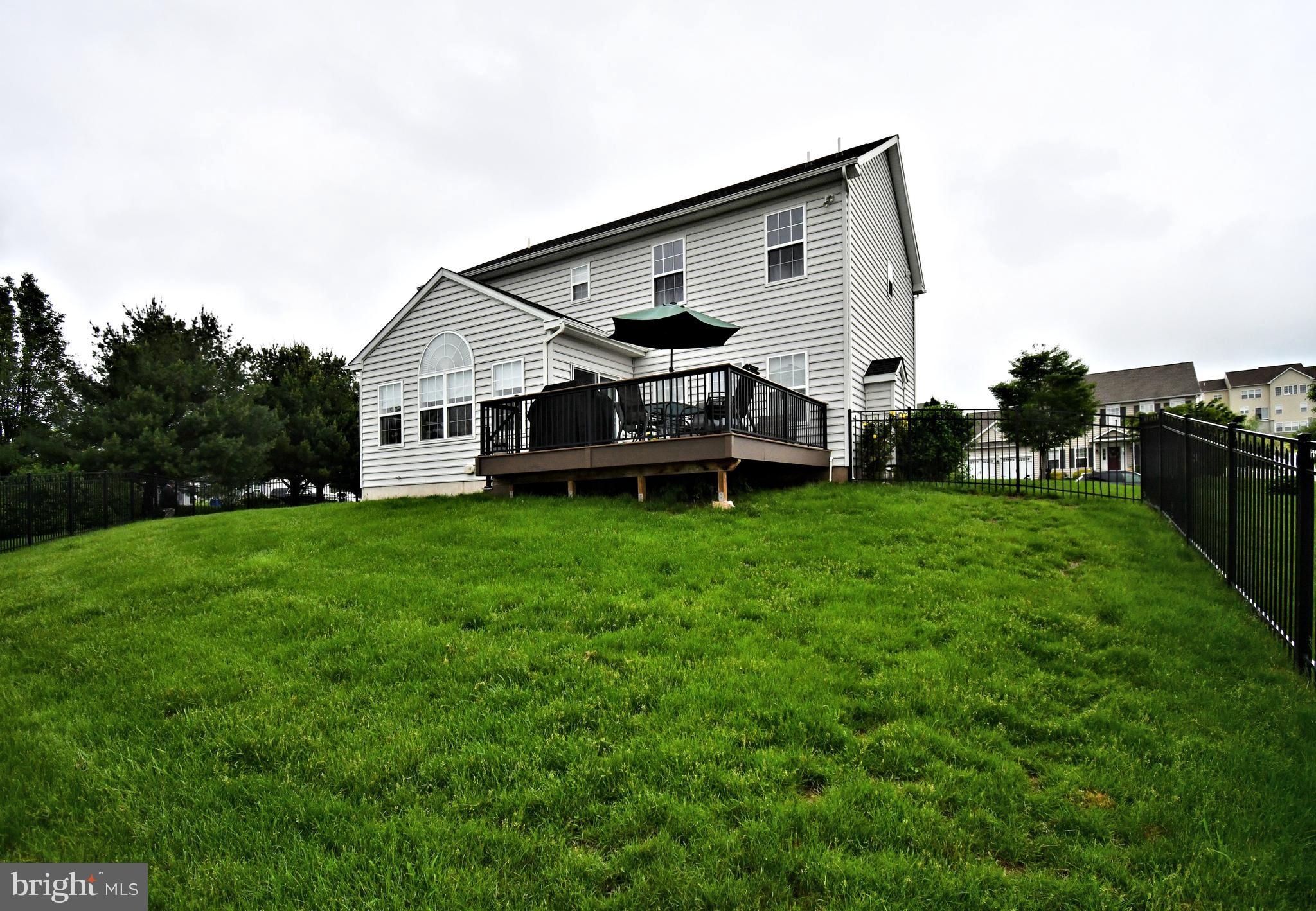 HIGH MEADOW - Residential