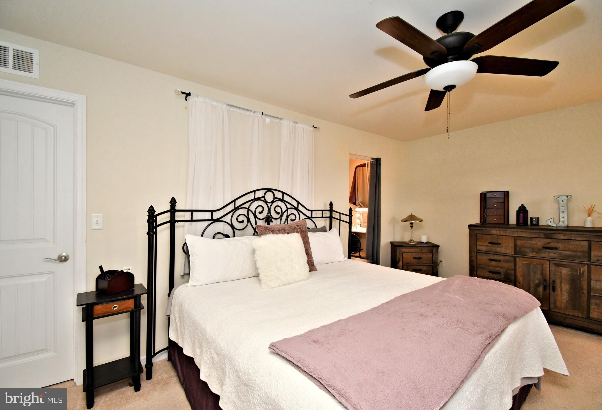 HIGH MEADOW - Residential