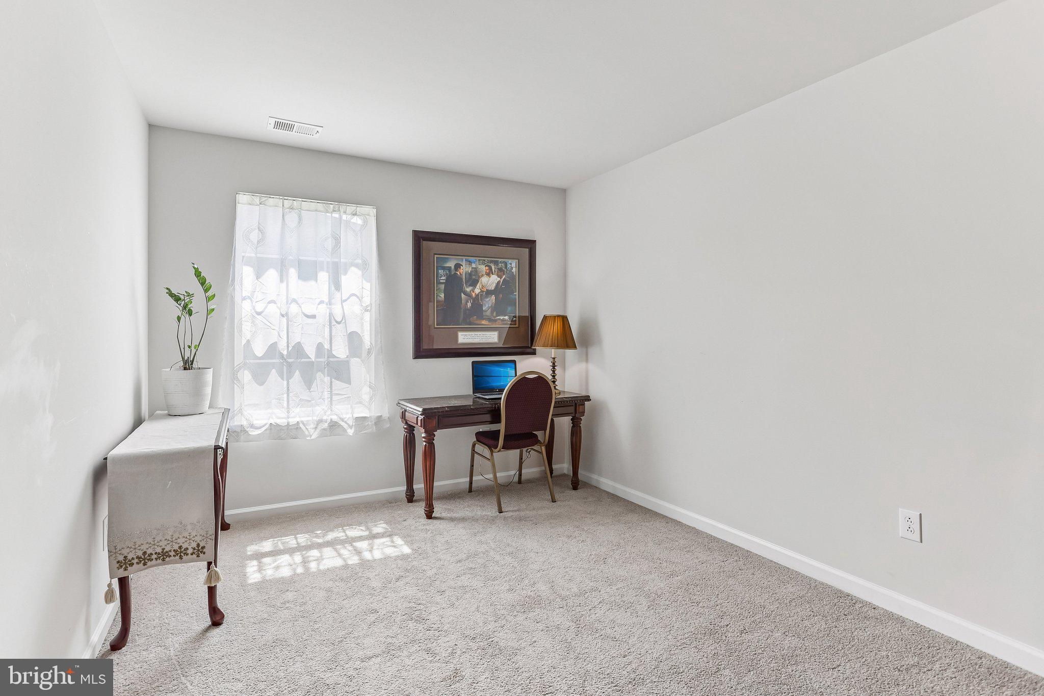 POTTSGROVE HUNT - Residential